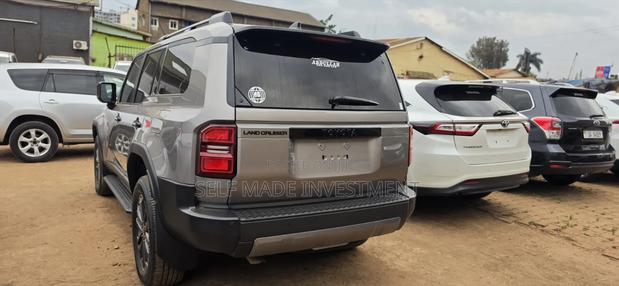 Toyota Land Cruiser Prado 2024 Brown