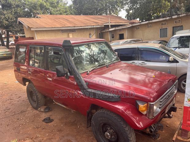 Toyota Land Cruiser 80 Wagon 1992 Red