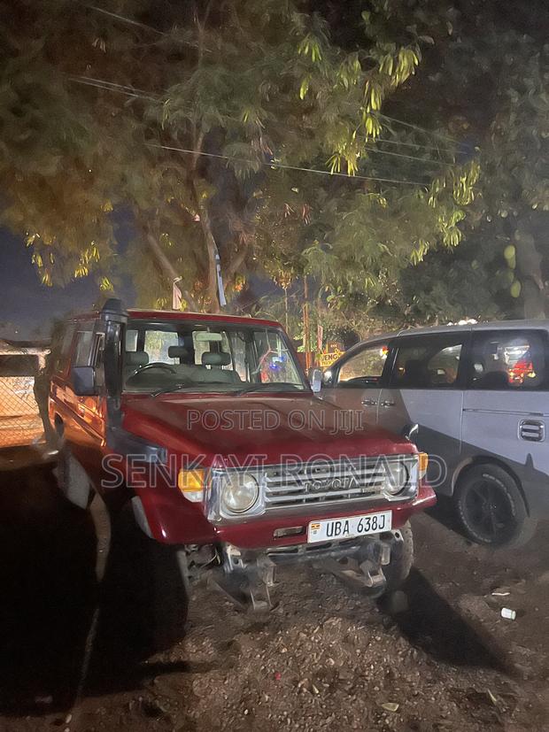 Toyota Land Cruiser 80 Wagon 1992 Red