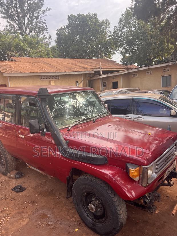 Toyota Land Cruiser 80 Wagon 1992 Red