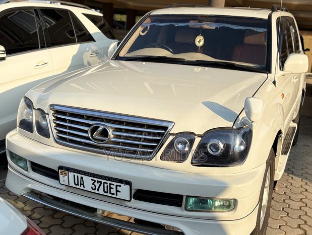 Toyota Land Cruiser Cygnus 4.7 2004 White