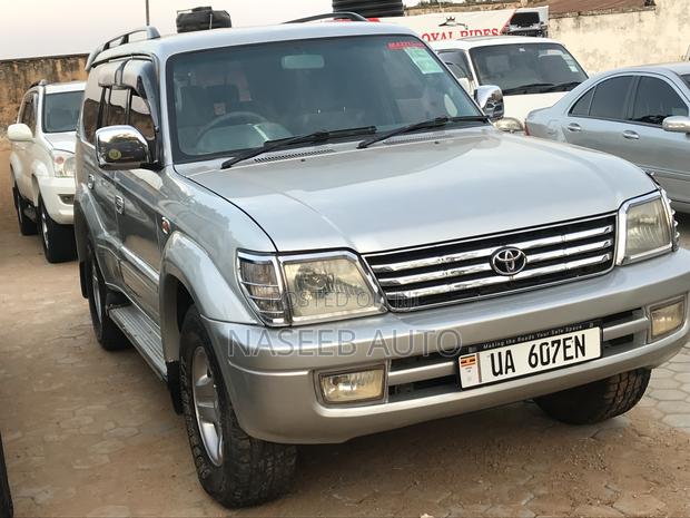 Toyota Land Cruiser Prado 2002 Silver