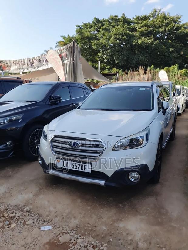 Subaru Outback 2.5i AWD 2017 White
