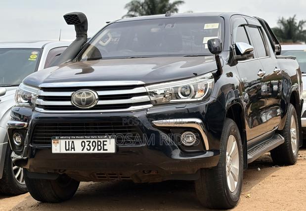 Toyota Hilux Revo Double Cab Deisel 2.8 AWD 2017 Black