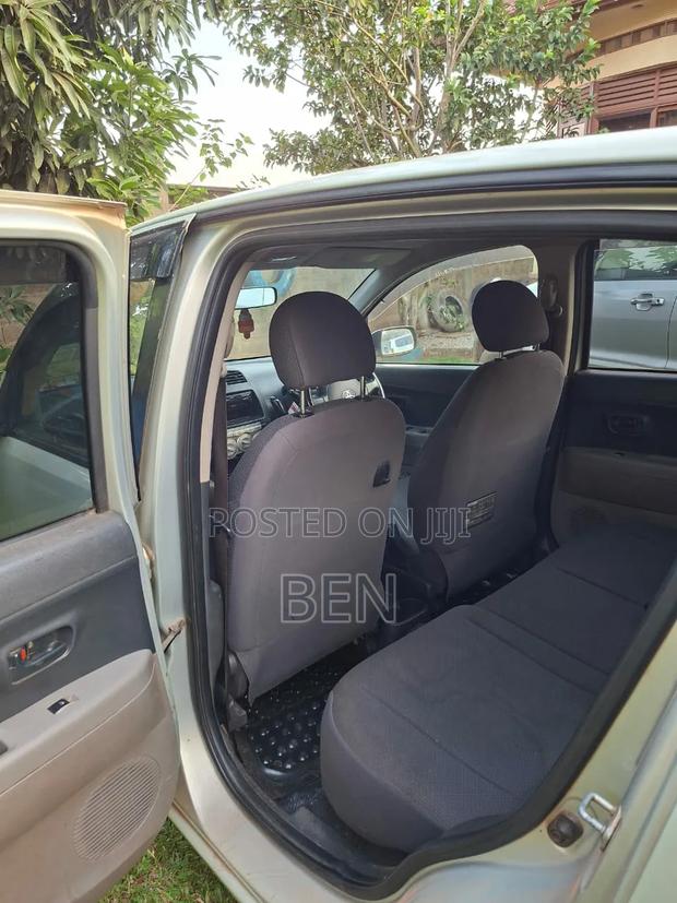 Toyota Passo 2006 Gray