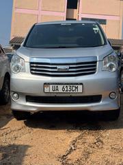Toyota Noah 2011 Silver for sale