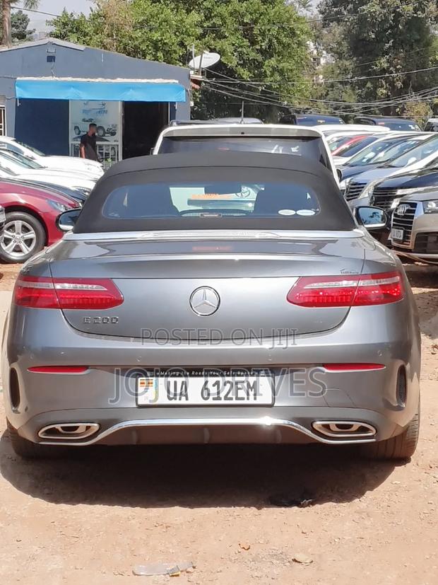 Mercedes-Benz E200 2017 Gray