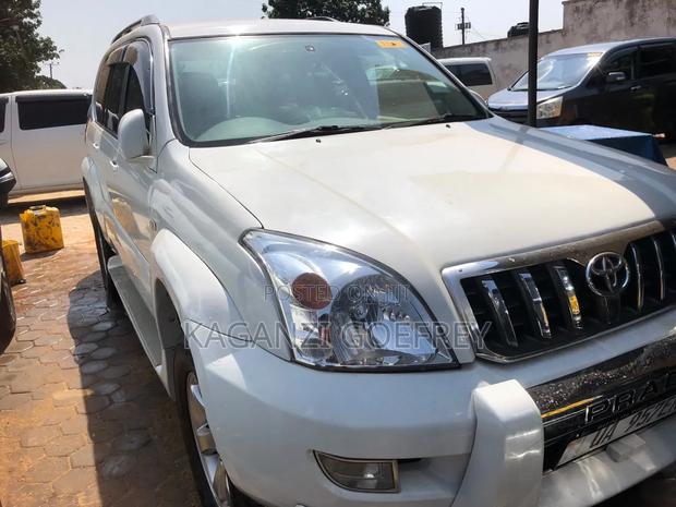 Toyota Land Cruiser Prado 2009 White