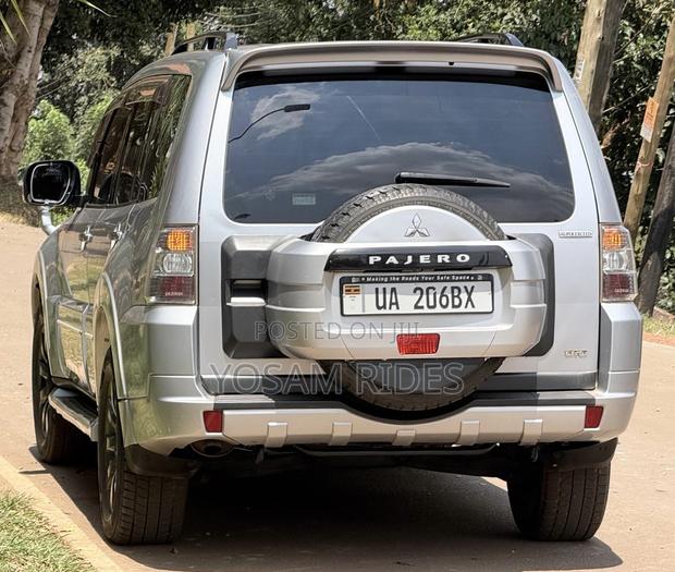 Mitsubishi Pajero 3.2 Di-Dc GLS 2012