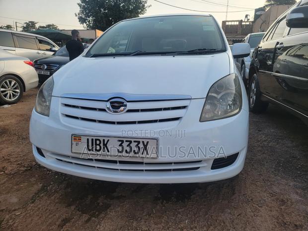 Toyota Corolla Spacio 2009 White