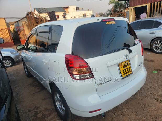 Toyota Corolla Spacio 2009 White