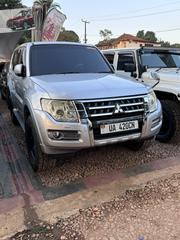 Mitsubishi Pajero 2010 Silver for sale
