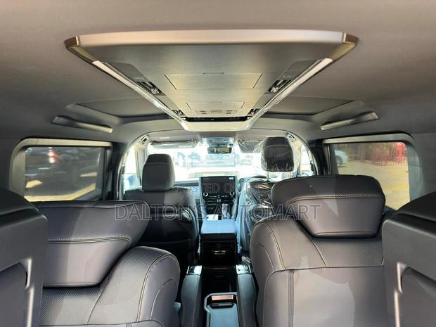 Toyota Alphard 2.5 Hybrid AWD 2023 Black