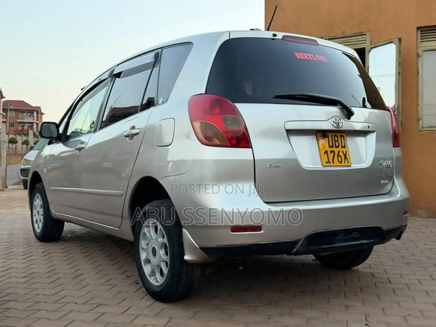 Toyota Corolla Spacio 2003 Silver