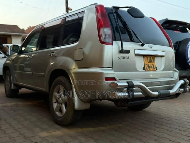 Nissan X-Trail 2002 Gold