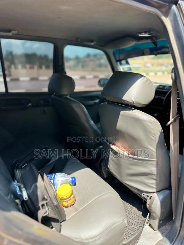 Toyota RAV4 2001 Blue