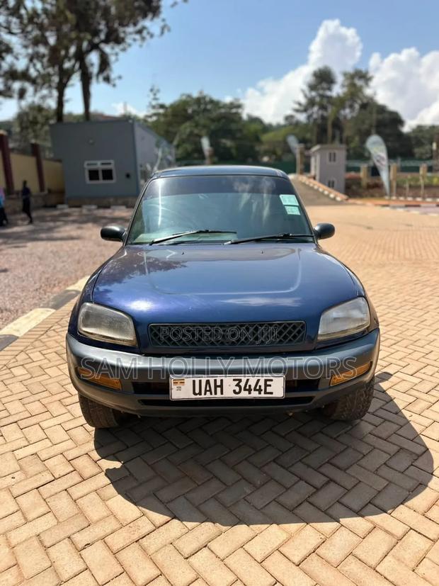 Toyota RAV4 2001 Blue