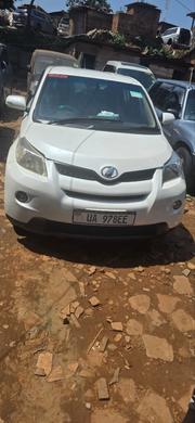 Toyota IST 2009 White for sale