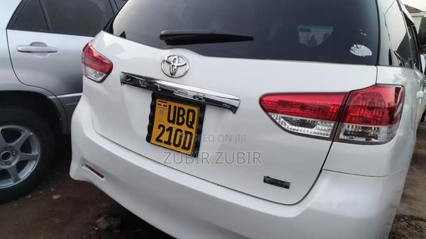 Toyota Wish 2010 White