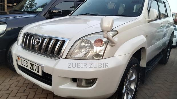 Toyota Land Cruiser Prado 2004 White