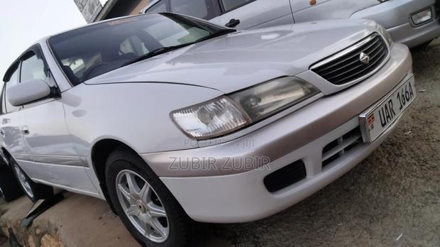 Toyota Corona Premio 2001 White