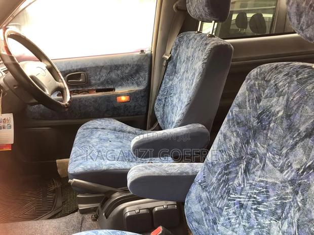 Toyota Noah 2002 White