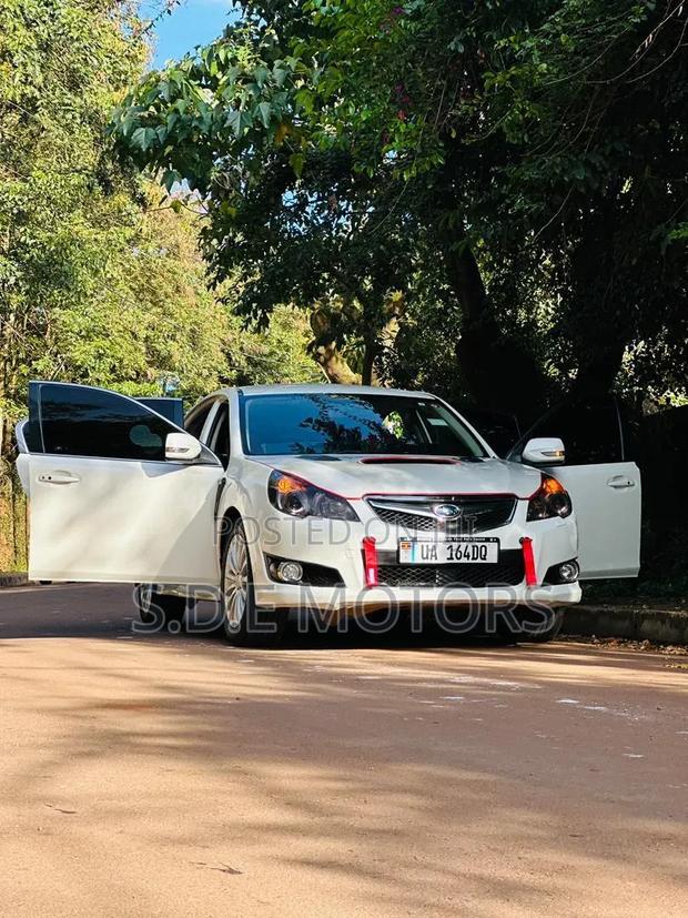 Subaru Legacy 2012 White