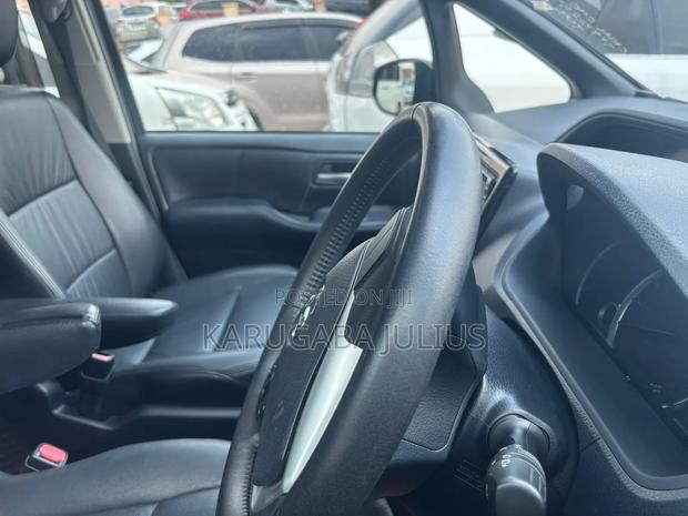 Toyota Noah 2018 Black