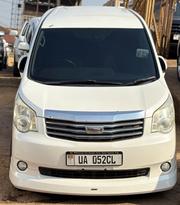 Toyota Noah 2.0 143hp FWD (8 Seater) 2012 White for sale