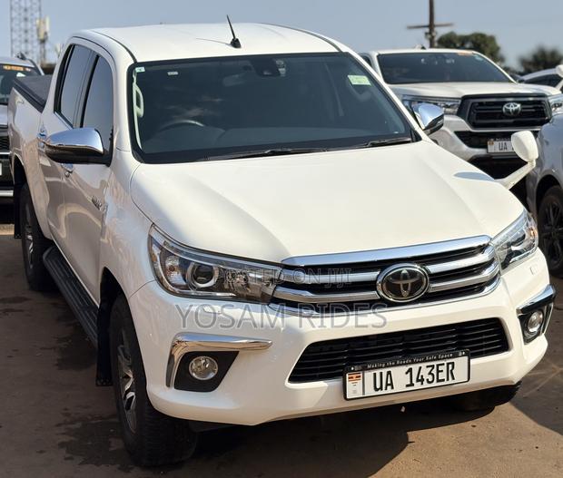 Toyota Hilux Revo Double Cab Deisel 2.8 AWD 2019 White