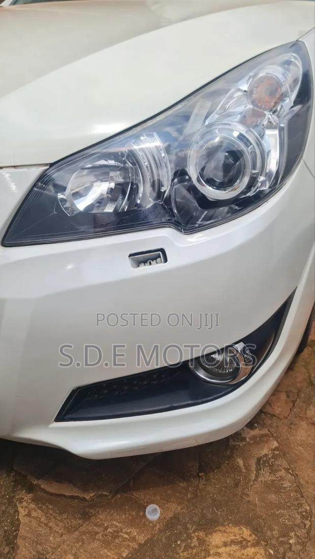 Subaru Legacy 2012 White