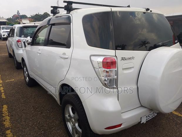 Toyota Rush 2012 White