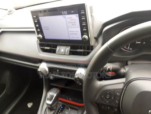Toyota RAV4 2021 Gray