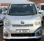 Toyota Noah 2.0 158hp FWD (7 Seater) 2012 Silver for sale