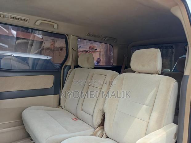 Toyota Alphard 2008 Silver