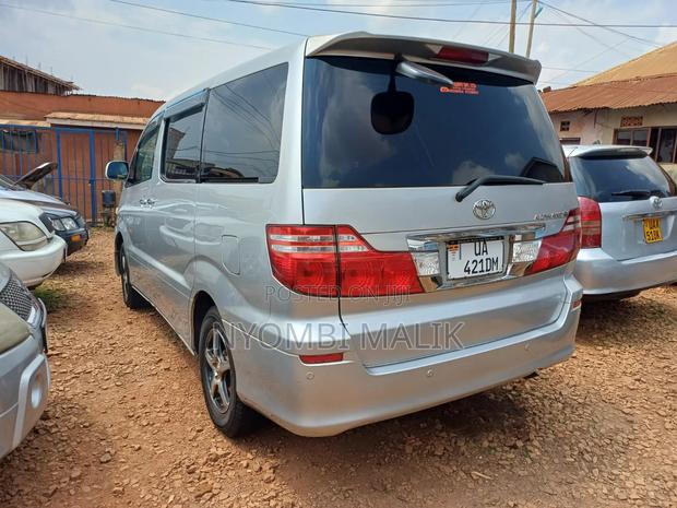 Toyota Alphard 2008 Silver