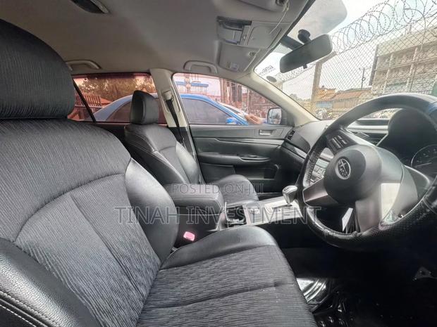 Subaru Legacy 2011 Black