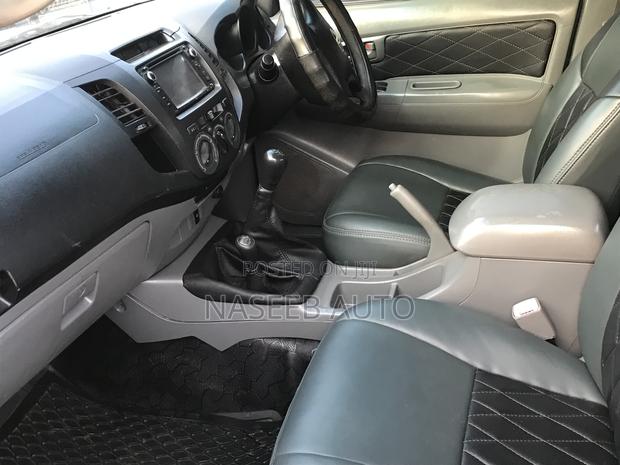 Toyota Hilux 2014 White