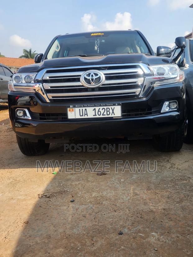 Toyota Land Cruiser 2015 Black