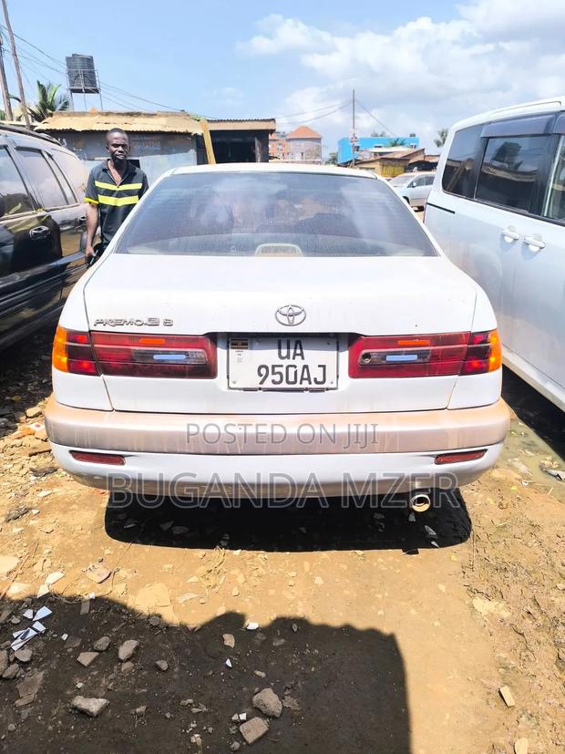 Toyota Premio 2001 White