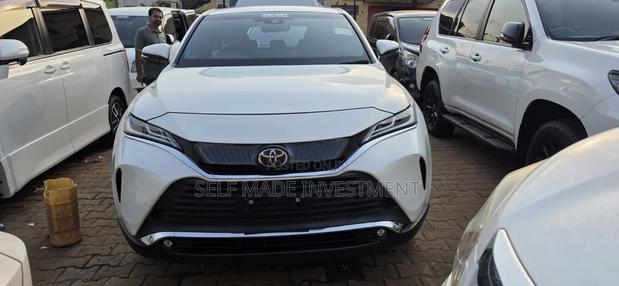 Toyota Harrier 2022 White