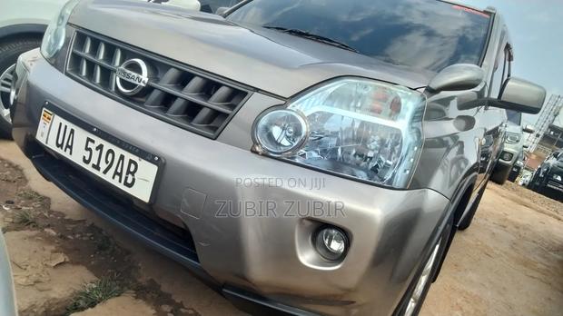 Nissan X-Trail 2011 Gray
