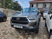 Toyota Hilux 2018 Green for sale