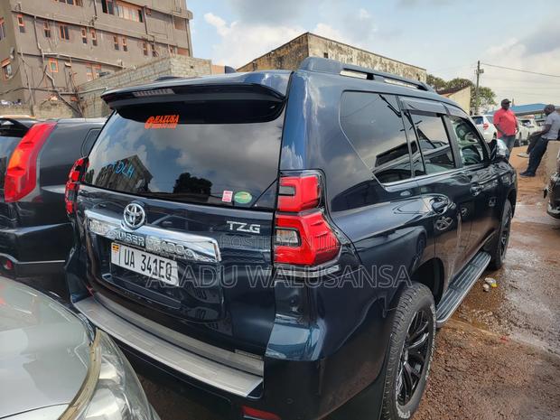 Toyota Land Cruiser Prado 2020 Black