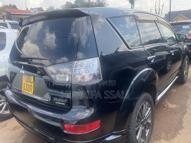 Mitsubishi Outlander 2014 Black
