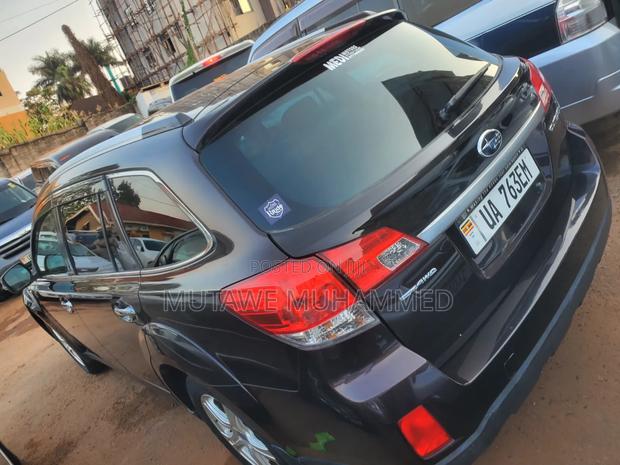 Subaru Outback 2012 Black