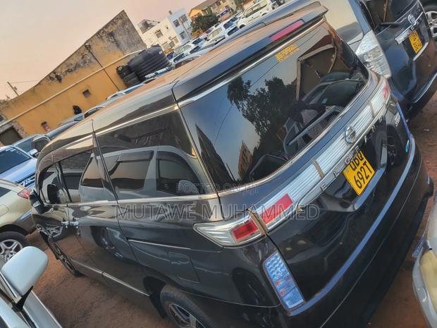 Nissan Elgrand 2015 Black