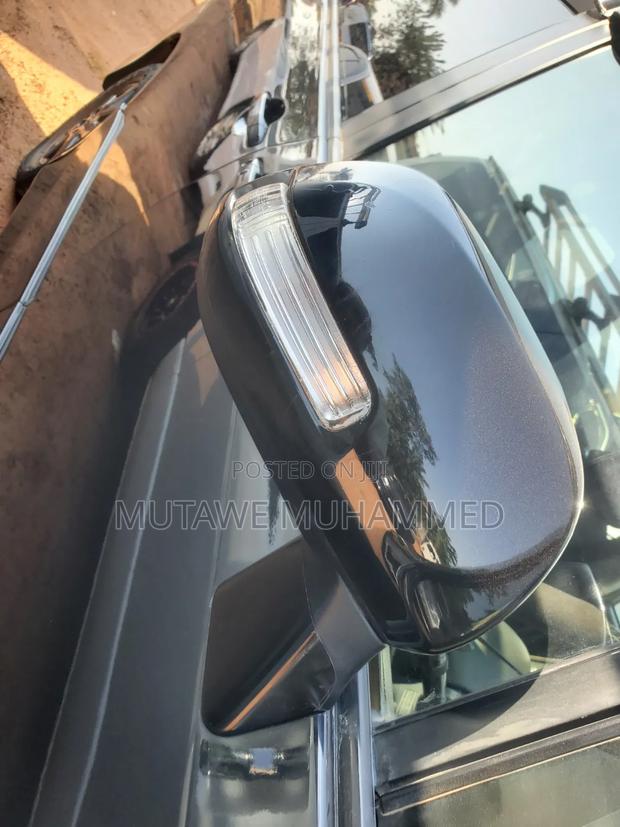 Toyota Noah 2010 Black