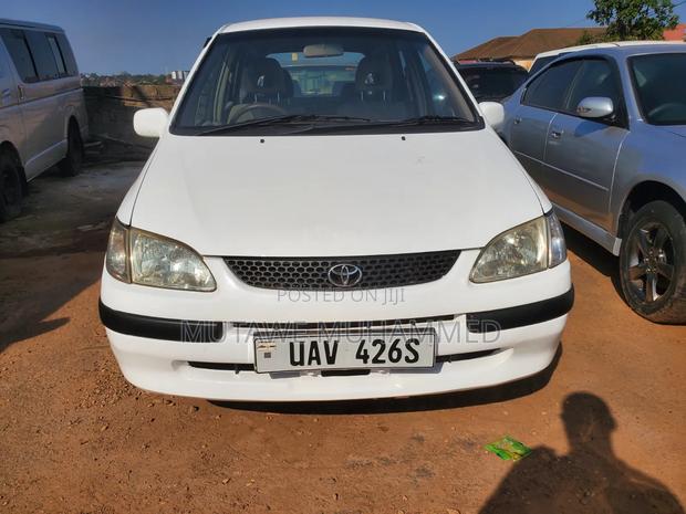 Toyota Corolla Spacio 2004 White