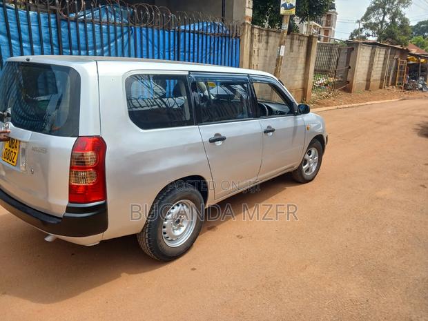 Toyota Probox 2003 Silver